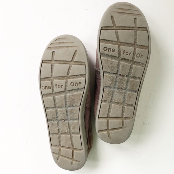 Toms Classic Slip-on Leather Insole Canvas Shoe Light Brown - Picture 7 of 8